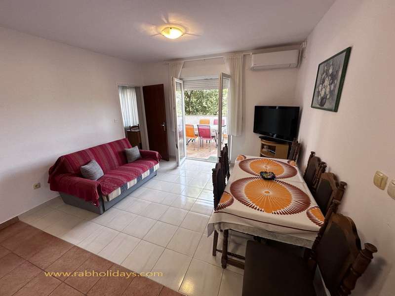 large country apartment for rent croatia