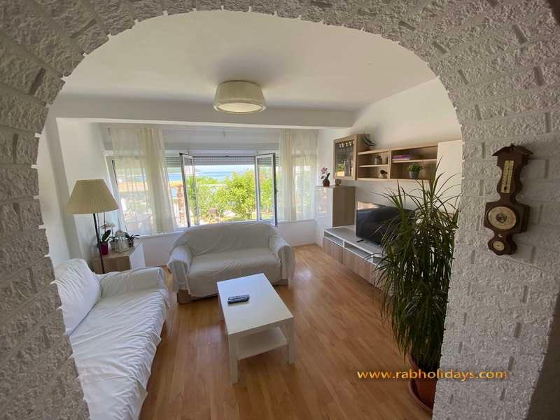 Self catering Croatia apartments on the beach
