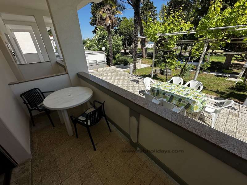 Rab Kroatien Ferienwohnung am Strand – Apartment 2
