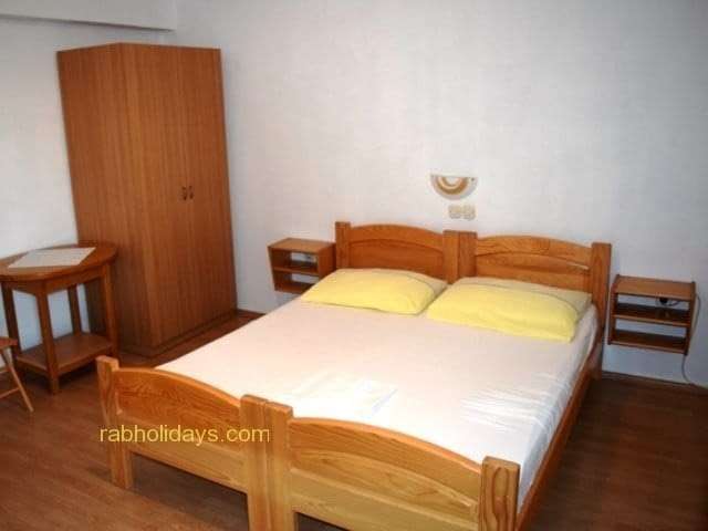 velimel-beach-apartments