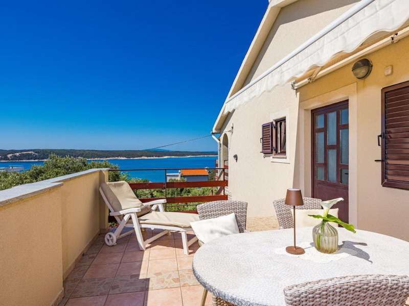 house with 2 bedrooms in croatia