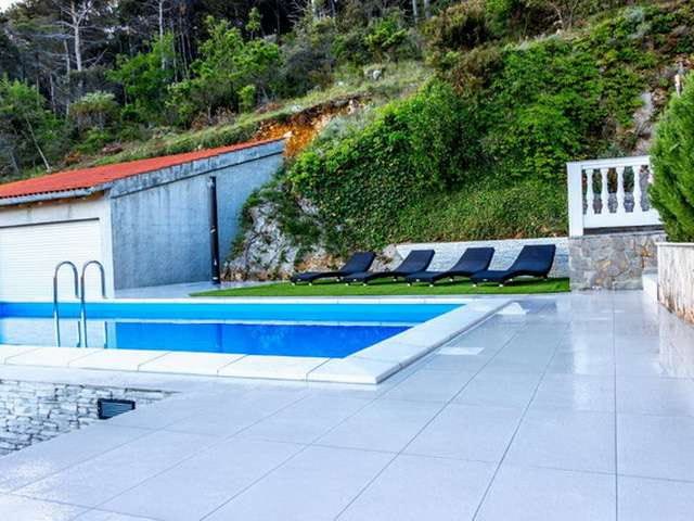 Rab Croatia apartments with ool