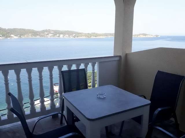 apartment with 2 bedrooms in croatia